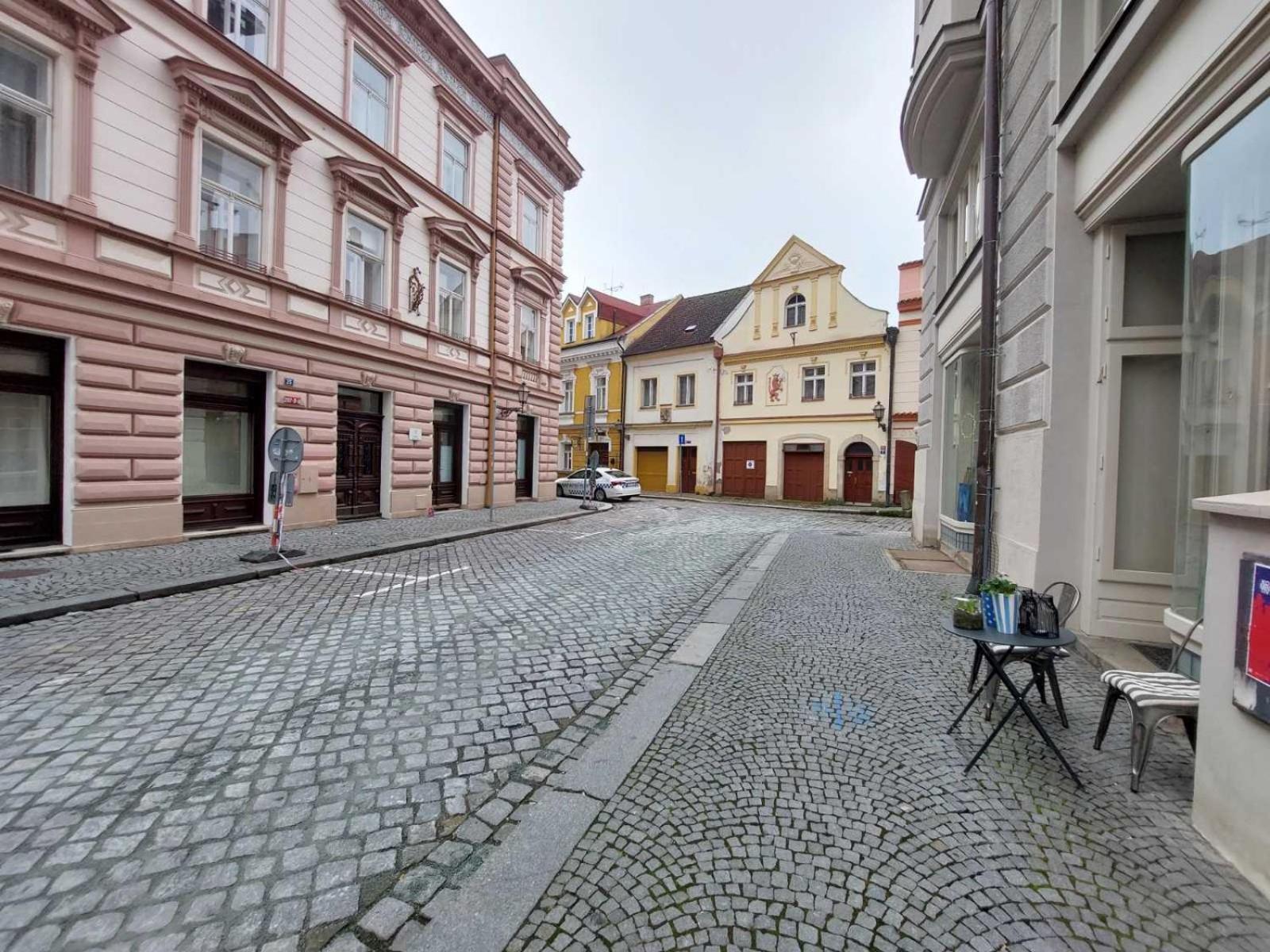 Byt 2+Kk Na Velkem Namesti Hradec Králové المظهر الخارجي الصورة